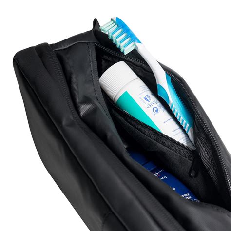 vandeniui atsparios kuprinės medžiagos pavyzdys