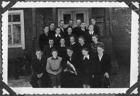 Senos Kriaunų mokyklos nuotrauka