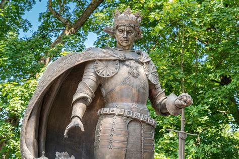 Aleksandro Jogailaičio skulptūra Kaune