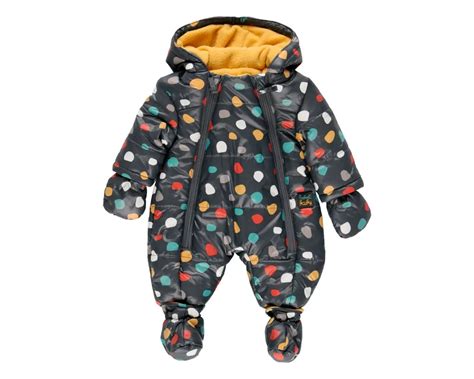 kūdikio kombinezonas vežimėlyje