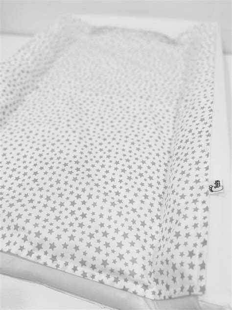 įvairių tipų kūdikių vystymo vystyklai