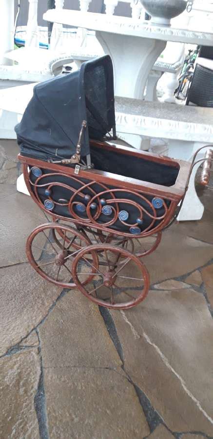 Senovinis vežimėlis