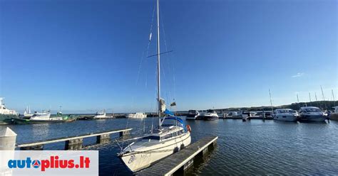 Jachtos burės vandenyne