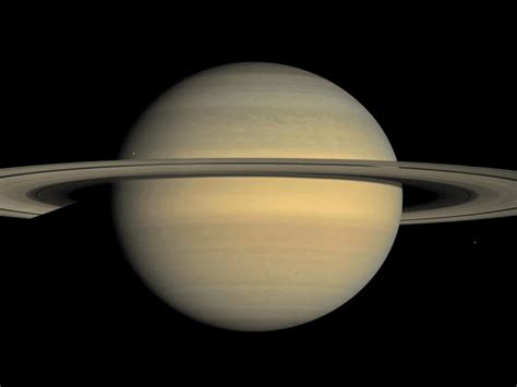 Saturnas devyniuose namuose