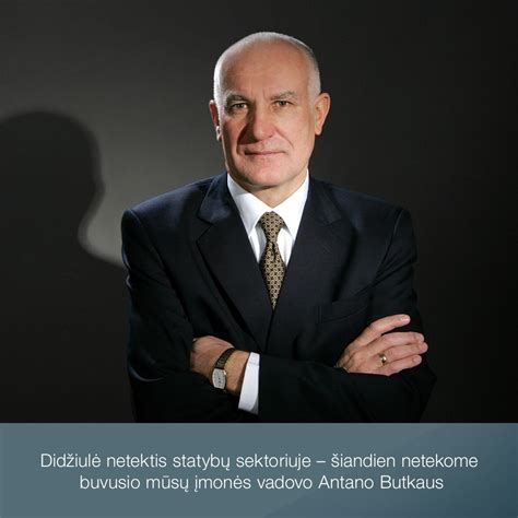 Simbolinis atvaizdas: žmogus su skausmu sąnariuose